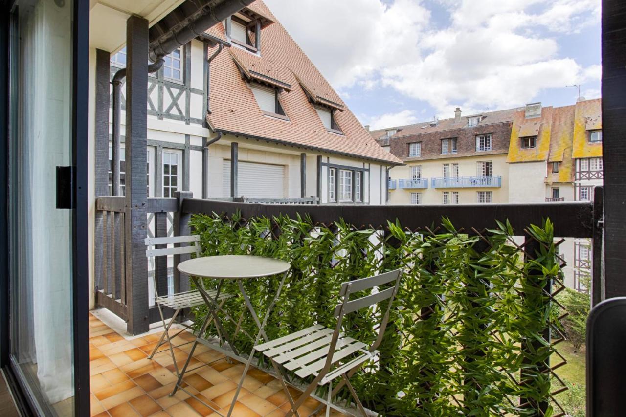 Castel Saint Clair - Trois Pieces - Deauville Centre Luaran gambar